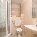 Apartment By The Sea Okrug Donji - Ciovo - 6859