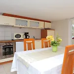 Apartment By The Sea Okrug Donji - Ciovo - 6859 Trogir