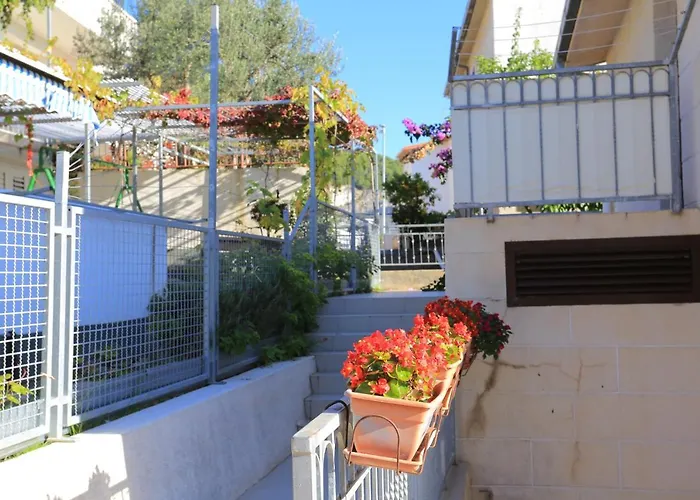 Apartamento By The Sea Okrug Donji - Ciovo - 6859