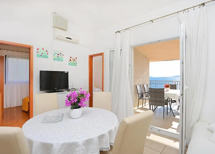 By The Sea Okrug Donji - Ciovo - 6859 *