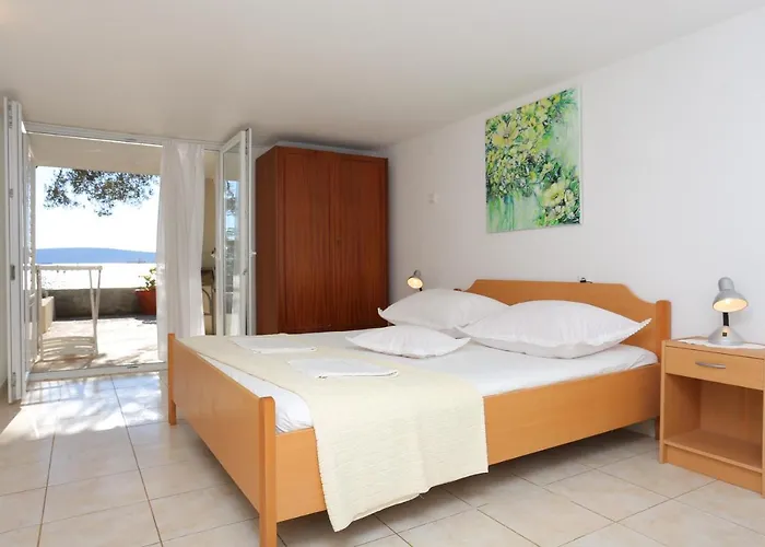 Apartamento By The Sea Okrug Donji - Ciovo - 6859 *